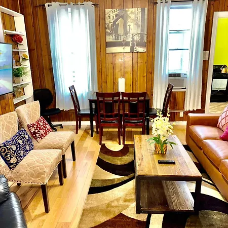 Two Stops To Manhattan, 3 Bedroom Apt In Lic